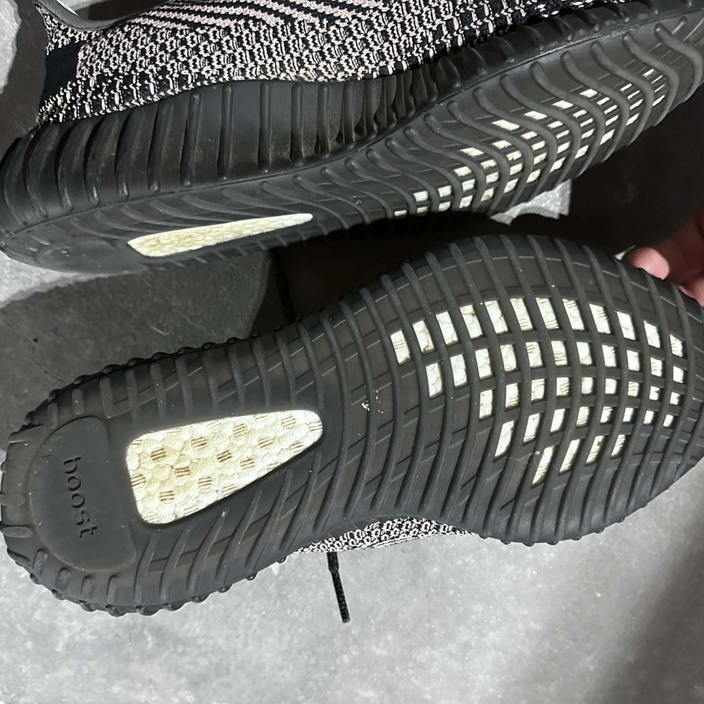 Yeezy Sneakers - image 5